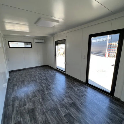 Contenedor de oficina 800cm x 300cm