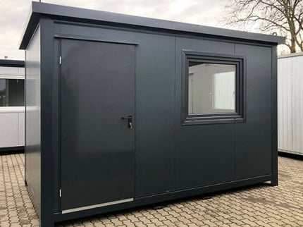 Contenedor Oficina 4x2.40m Jardín y Uso Privado