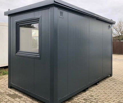 Contenedor Oficina 4x2.40m Jardín y Uso Privado