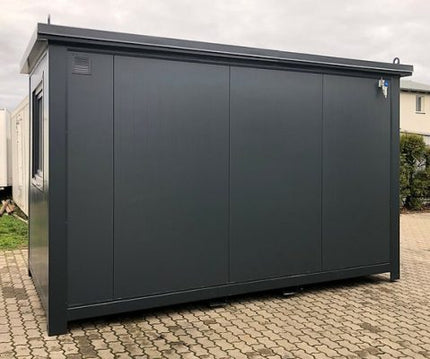 Contenedor Oficina 4x2.40m Jardín y Uso Privado