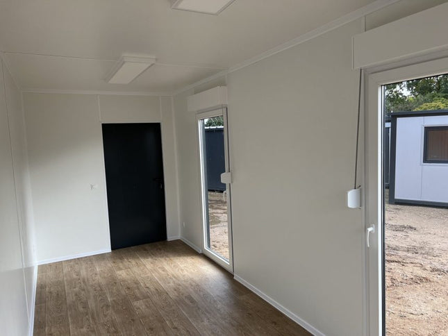 Contenedor de oficina estándar 6,00 x 2,43 m